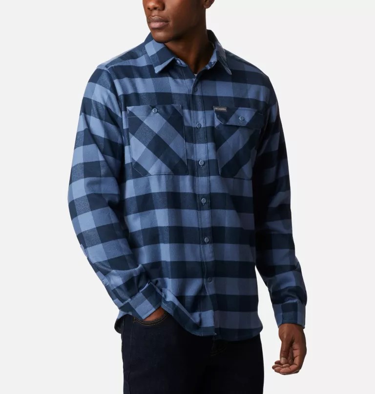 CAMISA OUTDOOR ELEMENTS STRETCH FLANNEL FEATURES Omni-SHADE Omni-WICK FABRICS 97% Polyester, 3% Elastane NAVY
